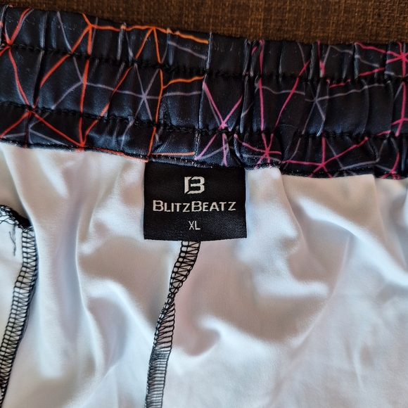 BlitzBeatz v4 Shorts in Prism - Picture 8 of 11